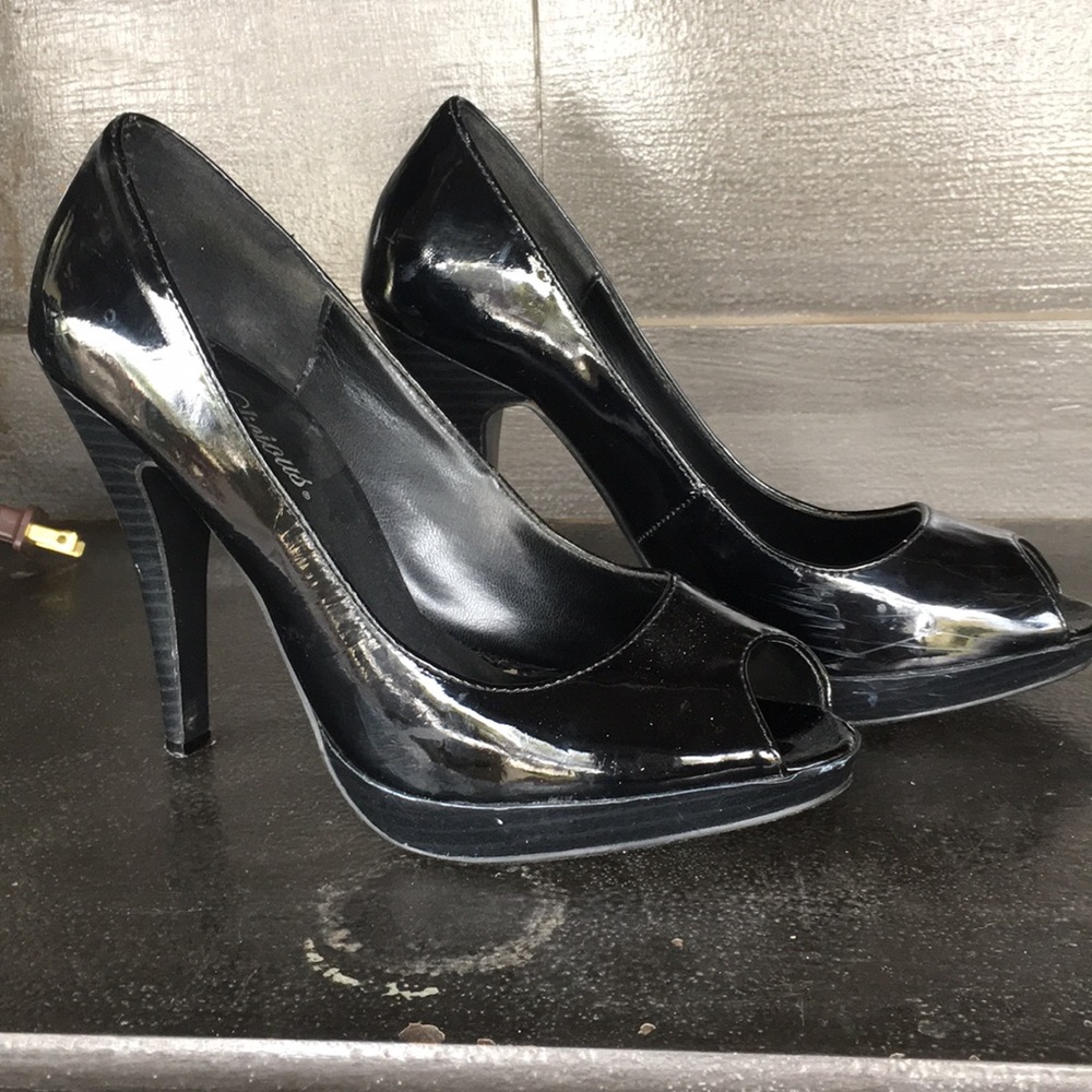 Peep Toe Black Heels